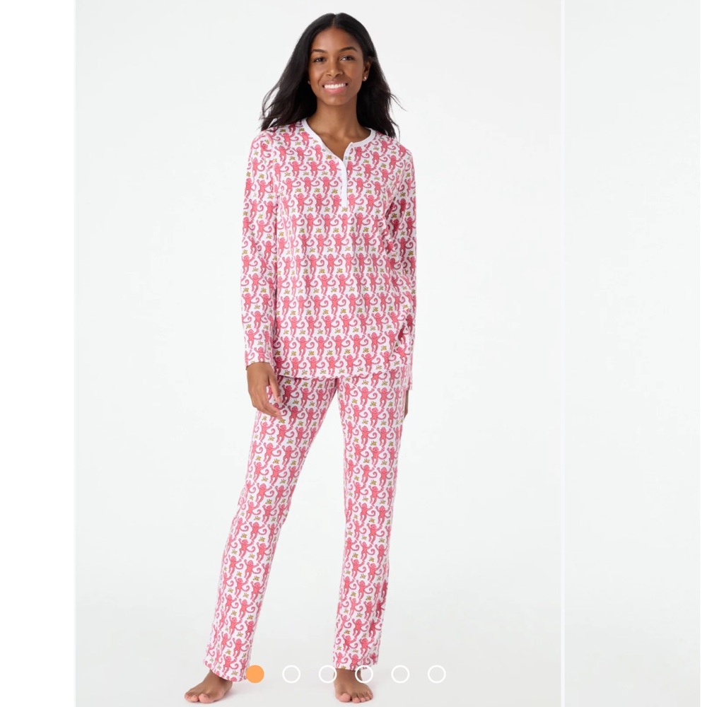 Roller Rabbit Pink & White Seahorse Print Long Sleeve Pajama Set